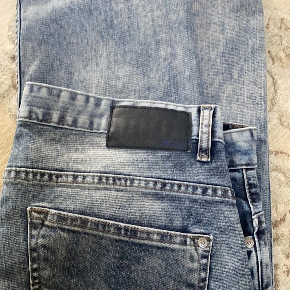 Calvin Klein Jeans. Distressed Look. Stone washed. Size 34x30